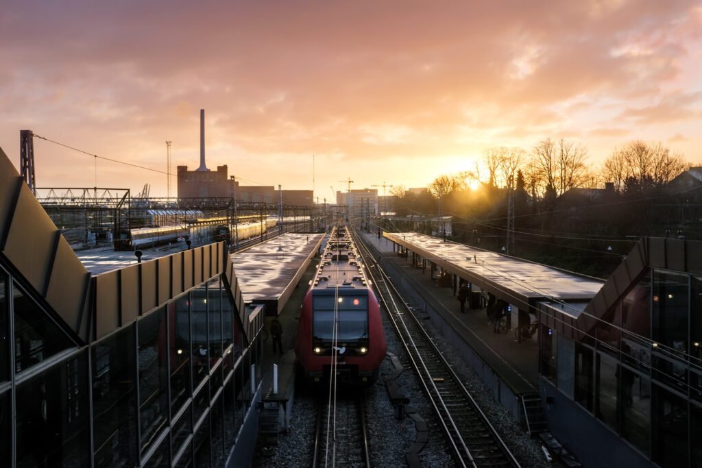 Svanemøllen station Svanemøllen st., Østerbro Copenhagen, Denmark (København, Danmark) af Kristoffer Trolle er licenseret under CC BY 2.0 .